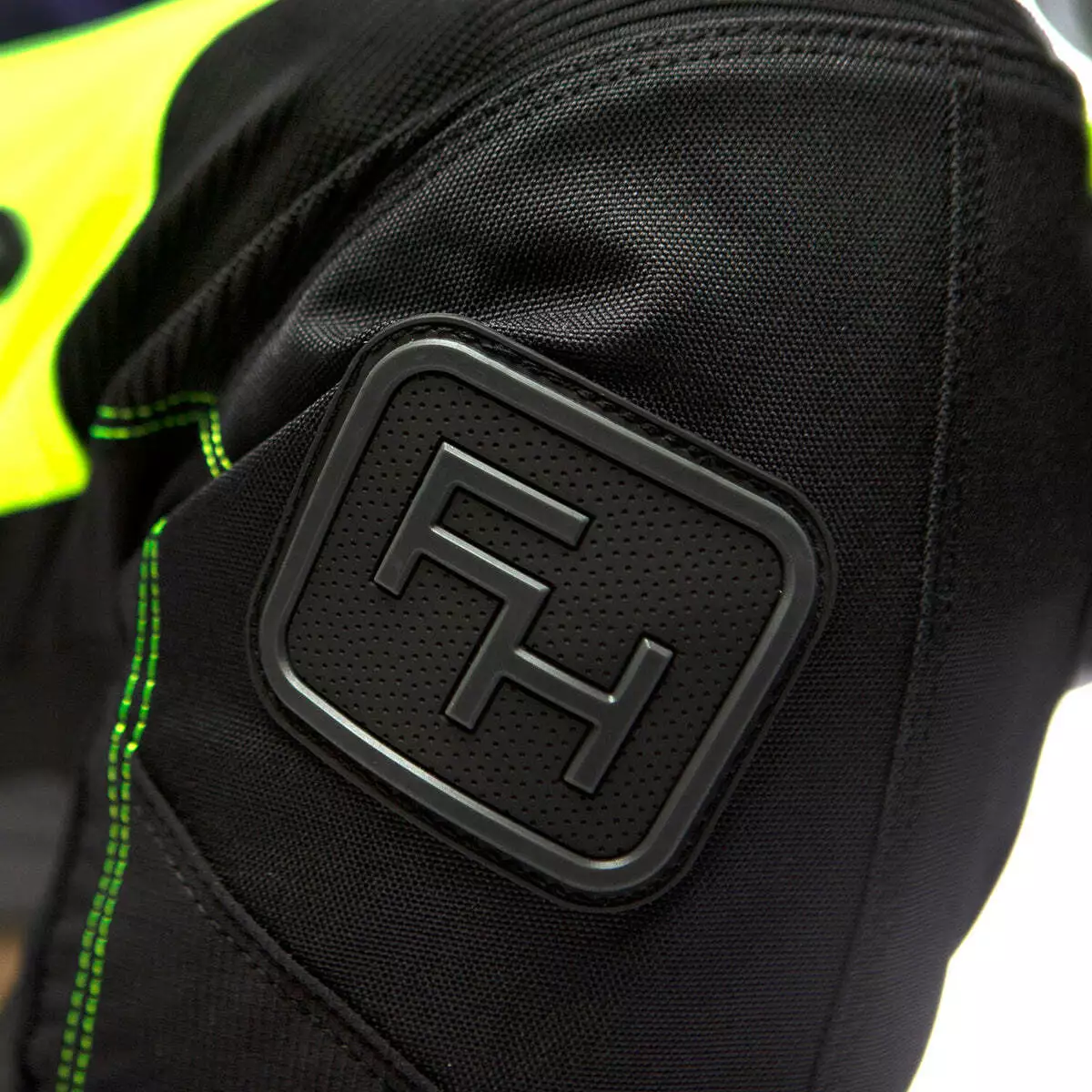 Fasthouse Grindhouse Youth Pants - Black/Hi Vis - Y20 9 Fasthouse Grindhouse Youth Pants - Black/Hi Vis - Y20 - Image 7